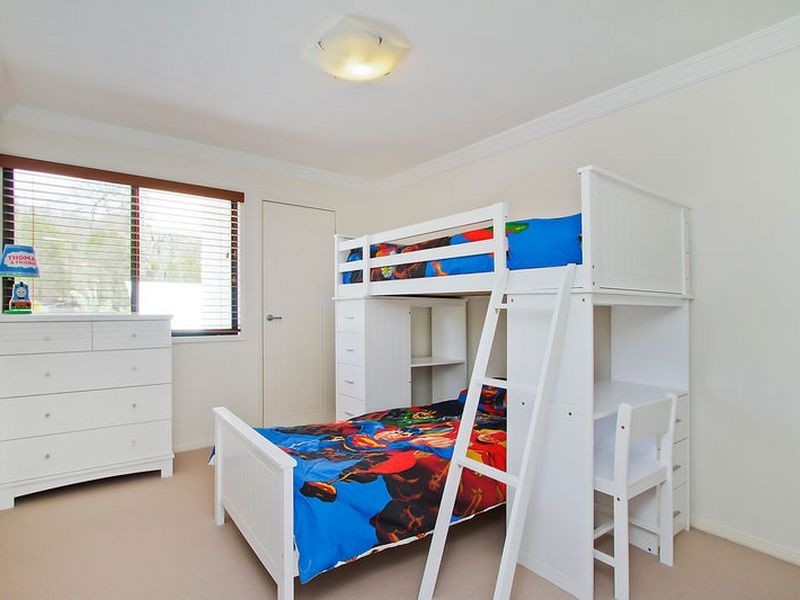 17 Waldorf Place, Maudsland QLD 4210