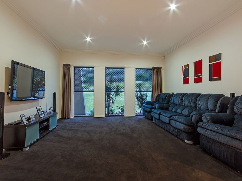 38 Ginger Rogers Road, Maudsland QLD 4210