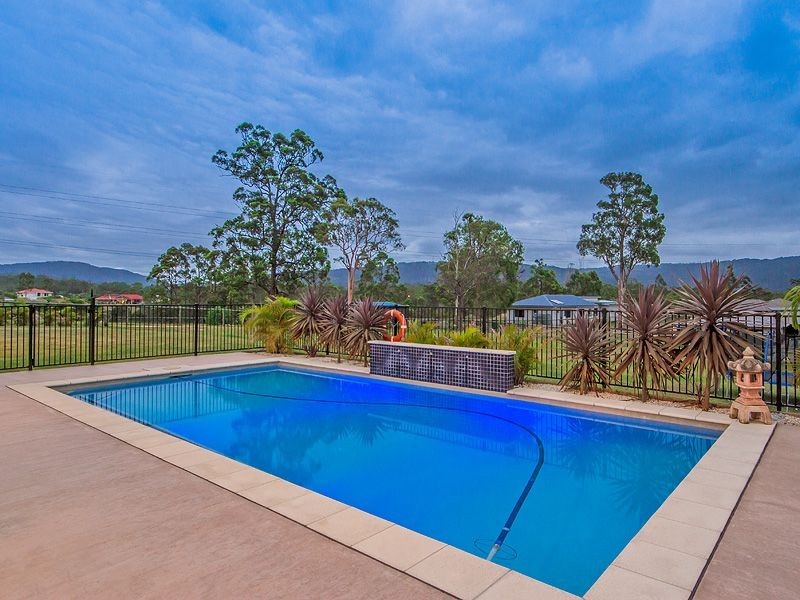 38 Ginger Rogers Road, Maudsland QLD 4210