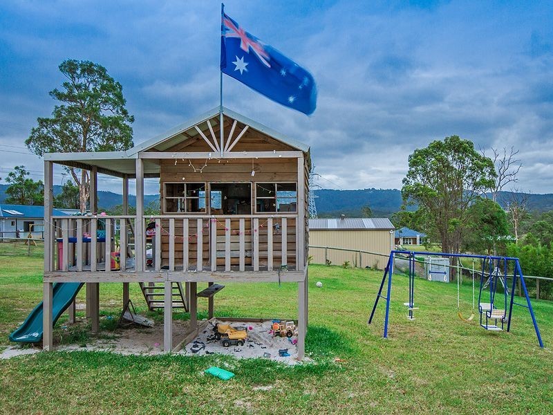 38 Ginger Rogers Road, Maudsland QLD 4210