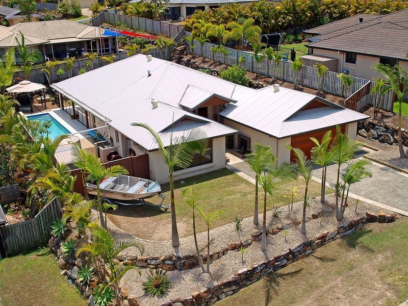 6 Mcrae Circuit, Pacific Pines QLD 4211