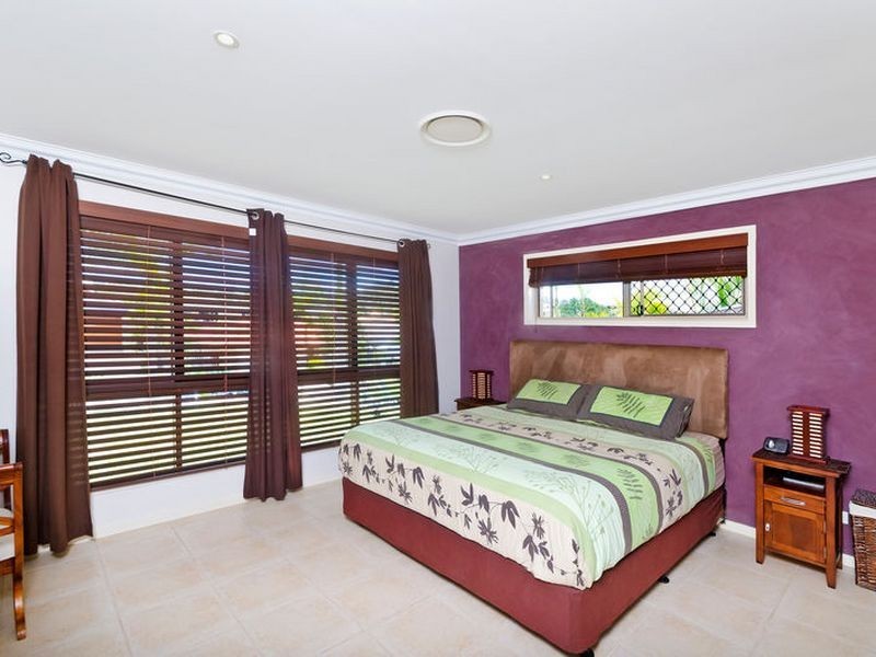 6 Mcrae Circuit, Pacific Pines QLD 4211