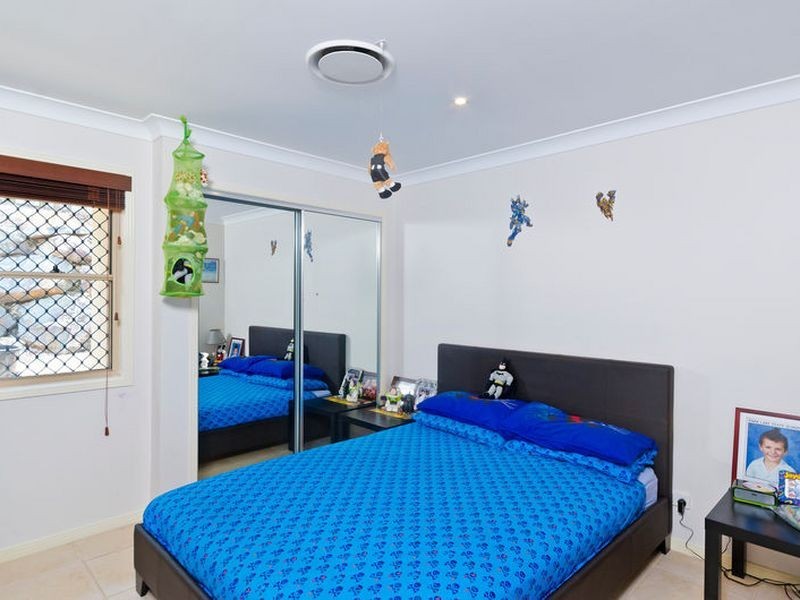 6 Mcrae Circuit, Pacific Pines QLD 4211