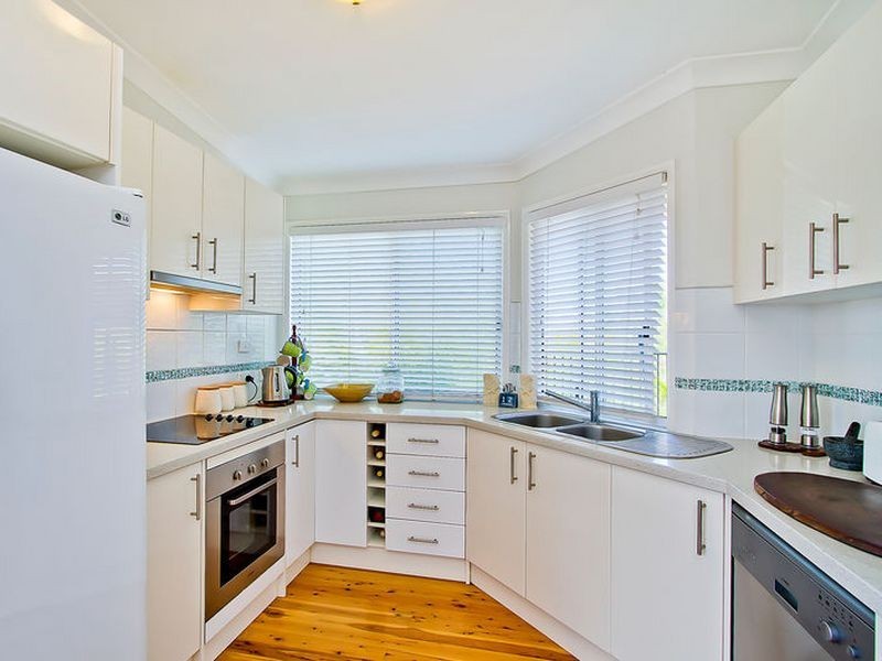 12 Mitaro Rise, Pacific Pines QLD 4211