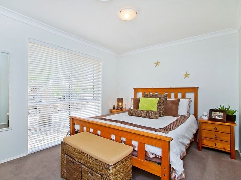 12 Mitaro Rise, Pacific Pines QLD 4211