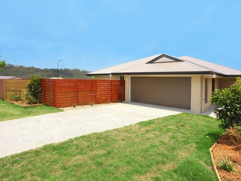 59 Hawkesbury Avenue, Pacific Pines QLD 4211