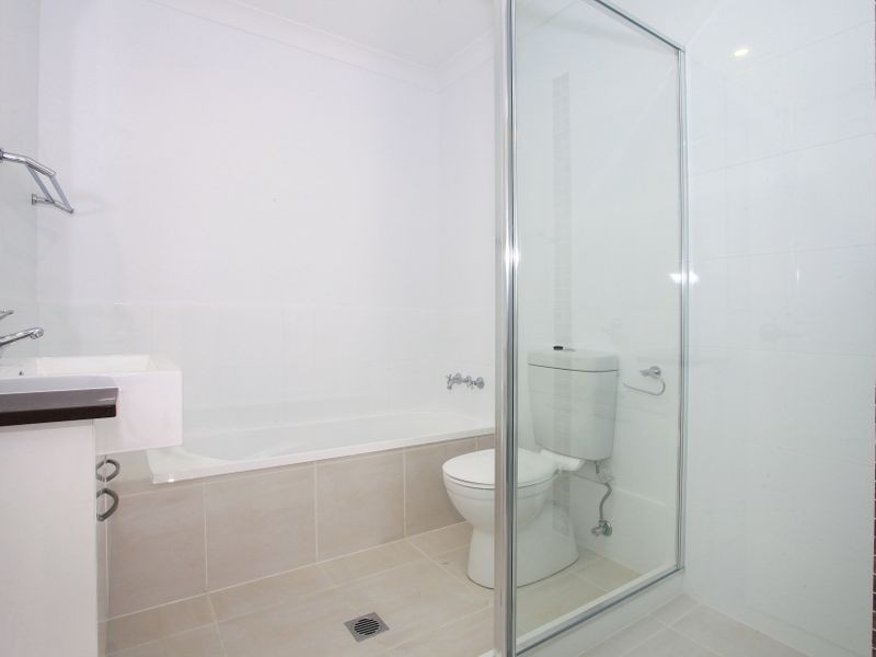 59 Hawkesbury Avenue, Pacific Pines QLD 4211