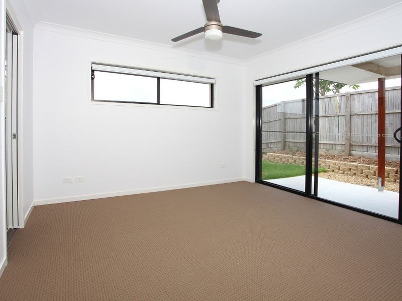 59 Hawkesbury Avenue, Pacific Pines QLD 4211