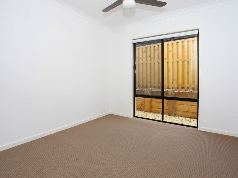 59 Hawkesbury Avenue, Pacific Pines QLD 4211