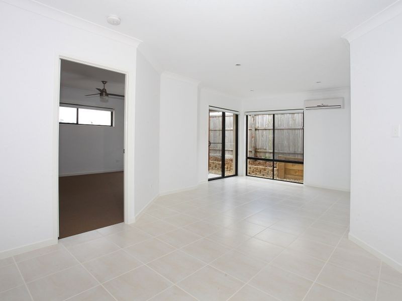 59 Hawkesbury Avenue, Pacific Pines QLD 4211