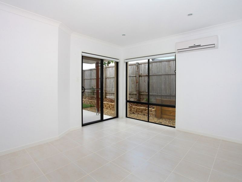 59 Hawkesbury Avenue, Pacific Pines QLD 4211