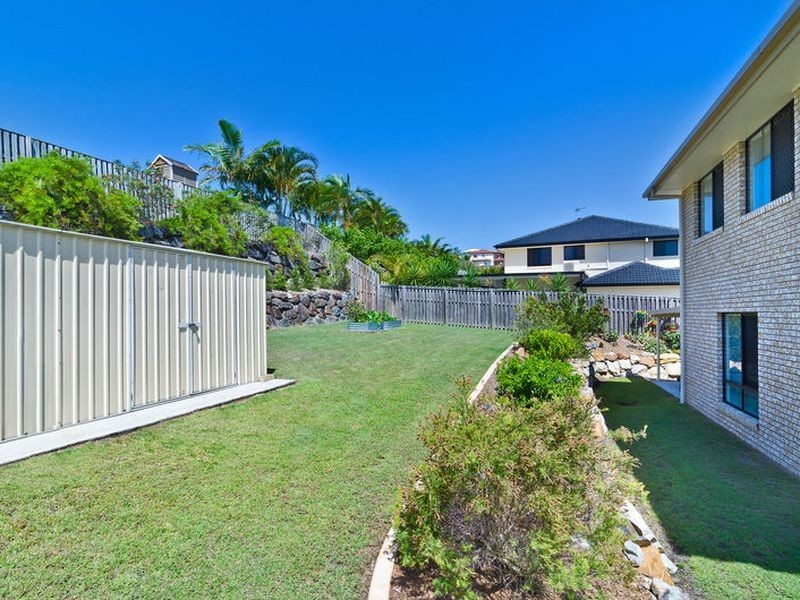 18 Wellers Street, Pacific Pines QLD 4211