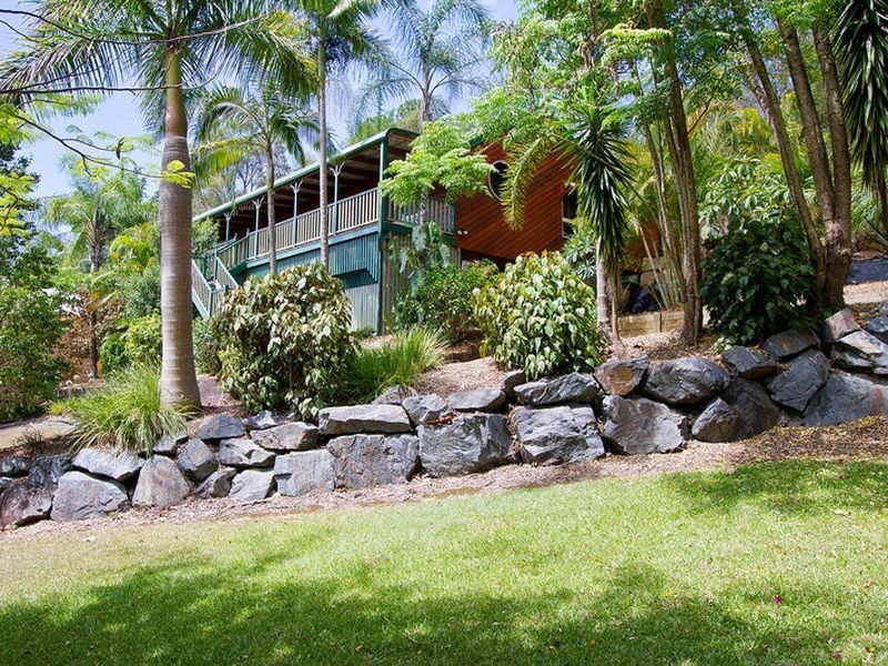 14 Nauru Place, Pacific Pines QLD 4211