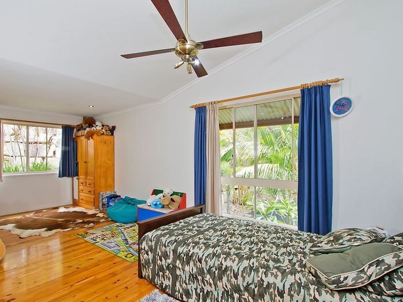 14 Nauru Place, Pacific Pines QLD 4211