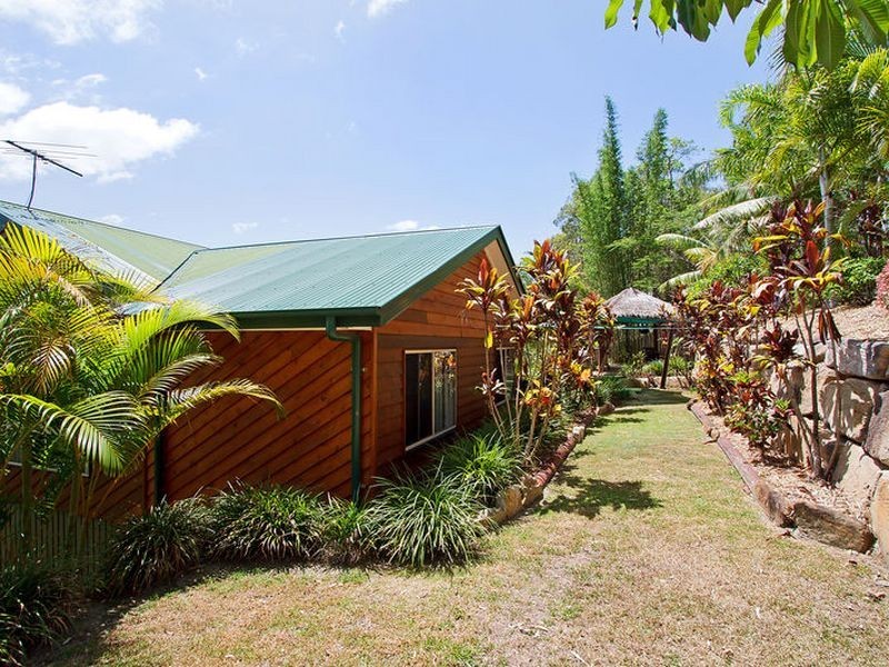 14 Nauru Place, Pacific Pines QLD 4211