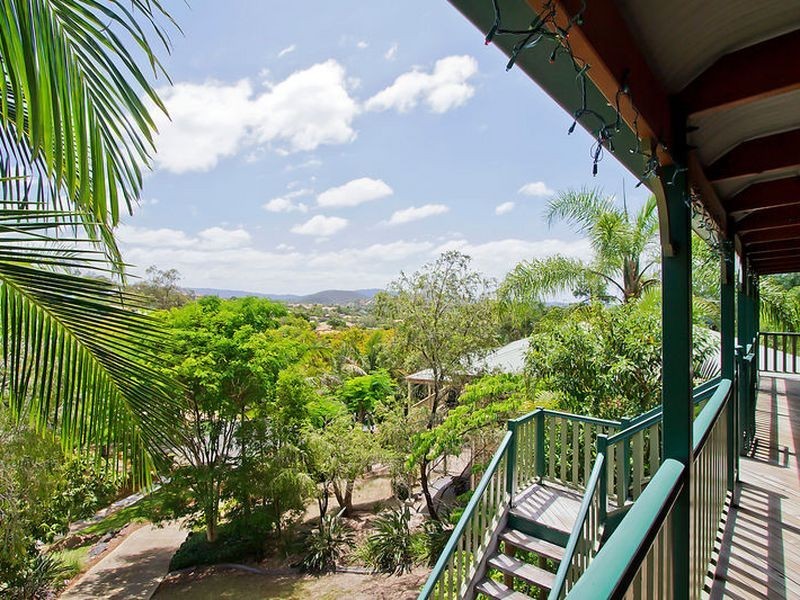 14 Nauru Place, Pacific Pines QLD 4211