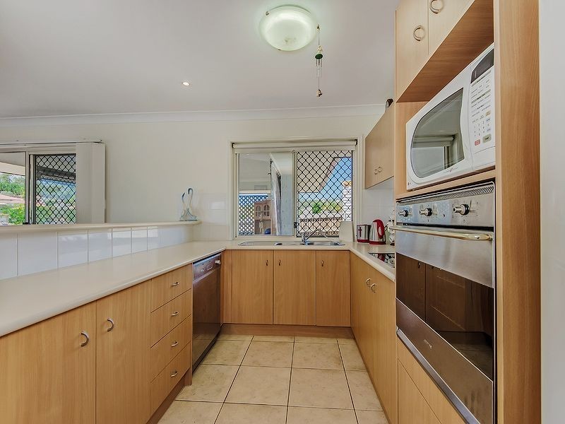 1 Ainslie Street, Pacific Pines QLD 4211