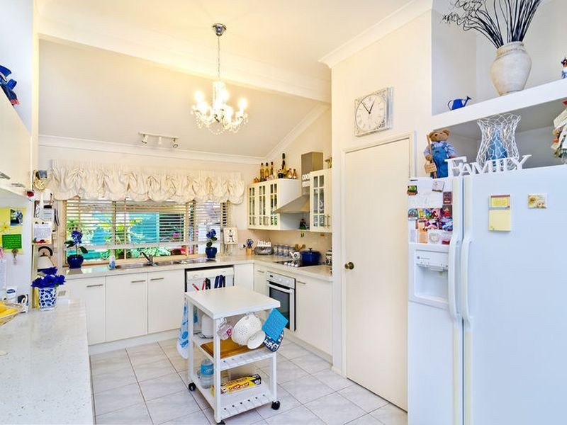 41 Nandi Terrace, Pacific Pines QLD 4211