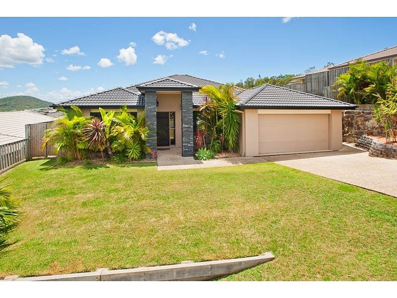 27 Sangster Crescent, Pacific Pines QLD 4211
