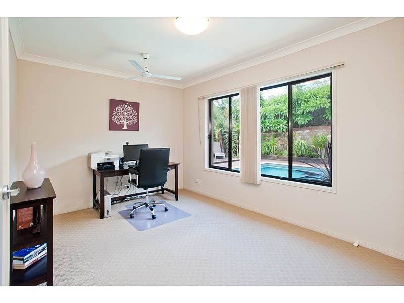 27 Sangster Crescent, Pacific Pines QLD 4211