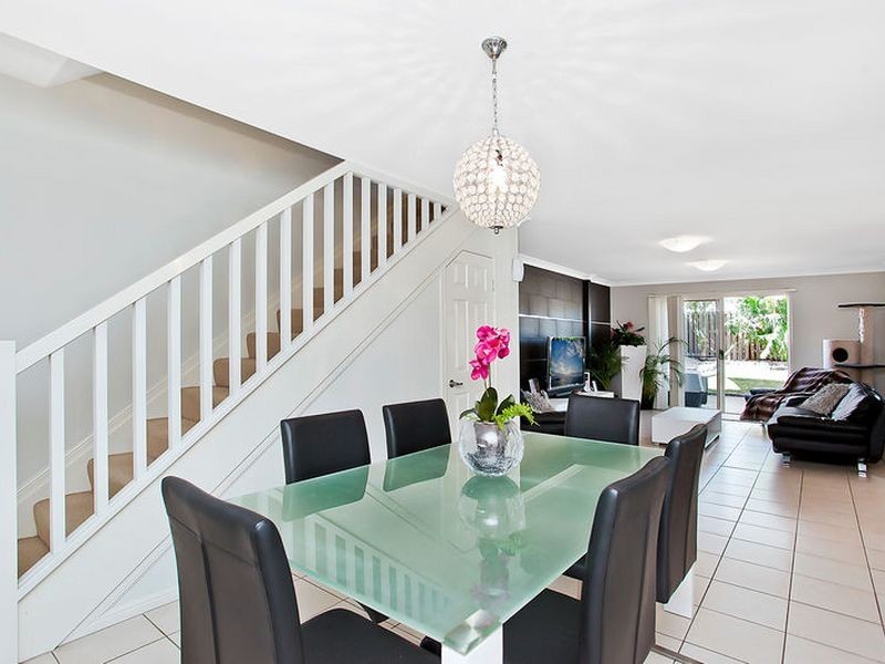 1/32 Buchanan Circuit, Oxenford QLD 4210