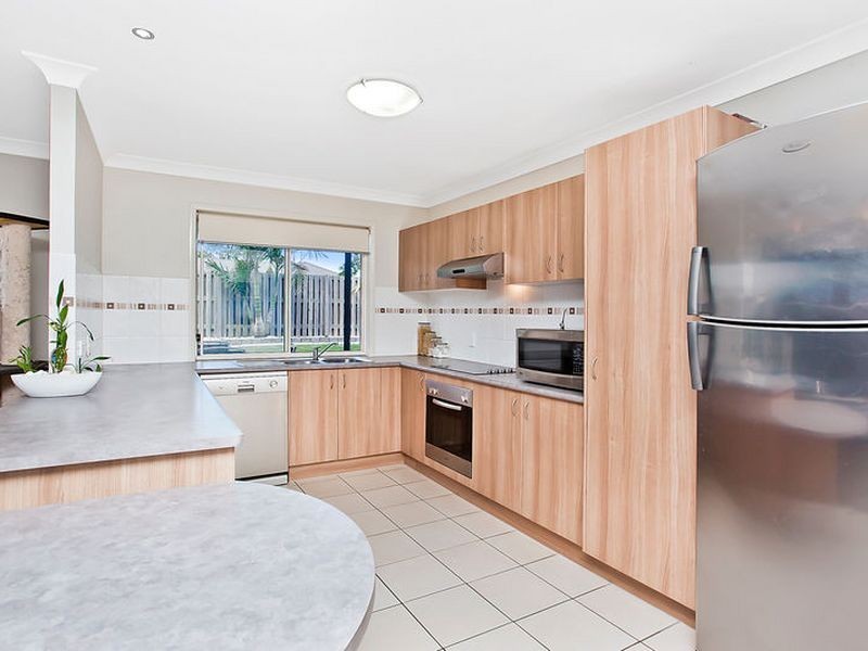 1/32 Buchanan Circuit, Oxenford QLD 4210