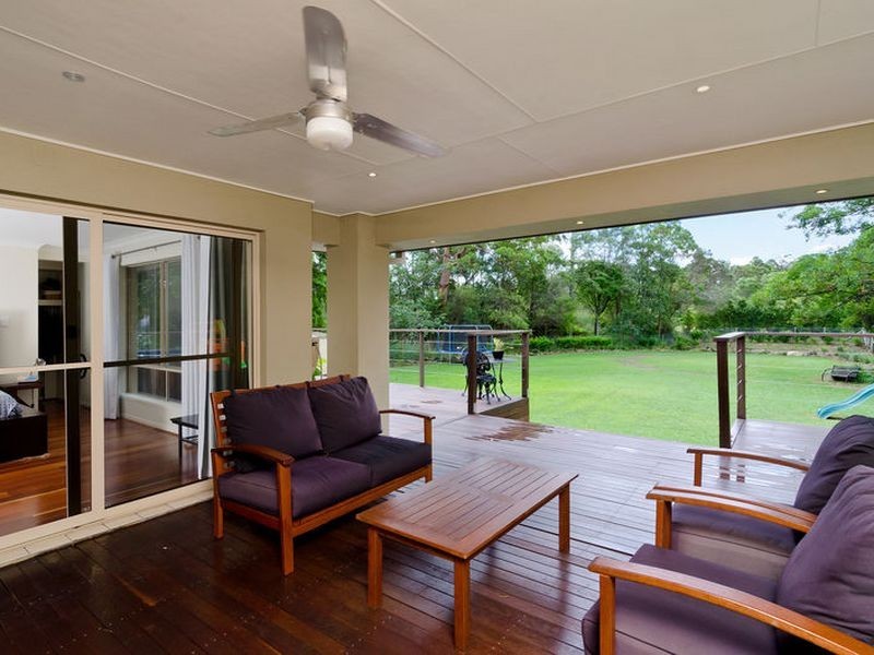 34 John Wayne Close, Maudsland QLD 4210