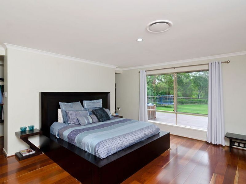 34 John Wayne Close, Maudsland QLD 4210