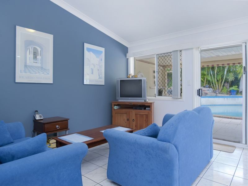 19 Adam Street, Oxenford QLD 4210