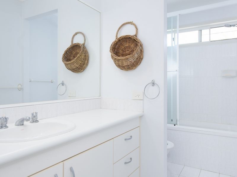 19 Adam Street, Oxenford QLD 4210