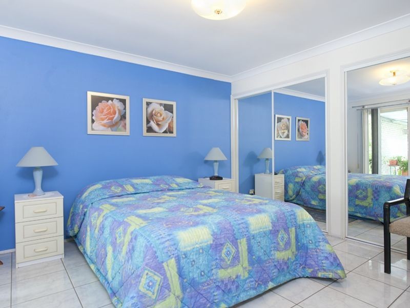 15 Pinebark Avenue, Oxenford QLD 4210