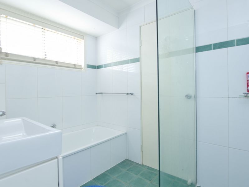 49 Village Way, Oxenford QLD 4210