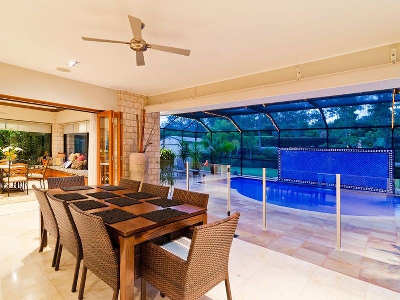 10 John Wayne Close, Maudsland QLD 4210