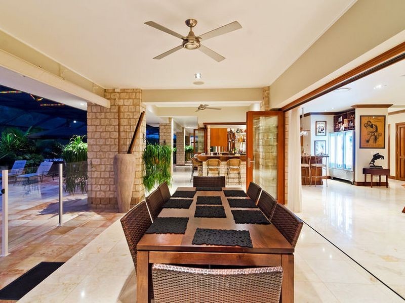 10 John Wayne Close, Maudsland QLD 4210