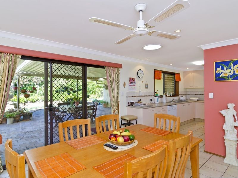 5 Midvale Place, Helensvale QLD 4212