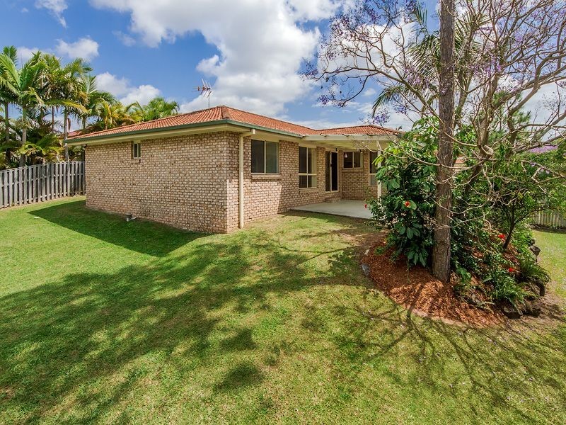 6 Ninigo Street, Pacific Pines QLD 4211