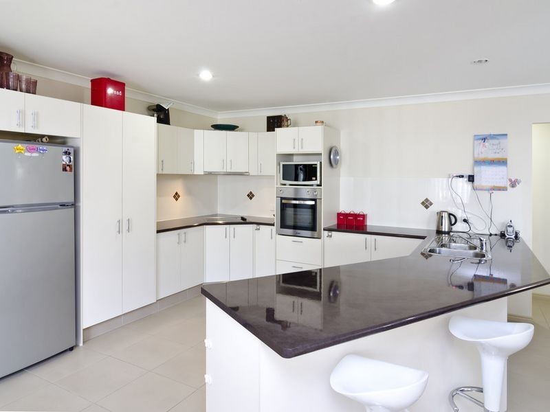 40 Diamantina Circuit, Pacific Pines QLD 4211