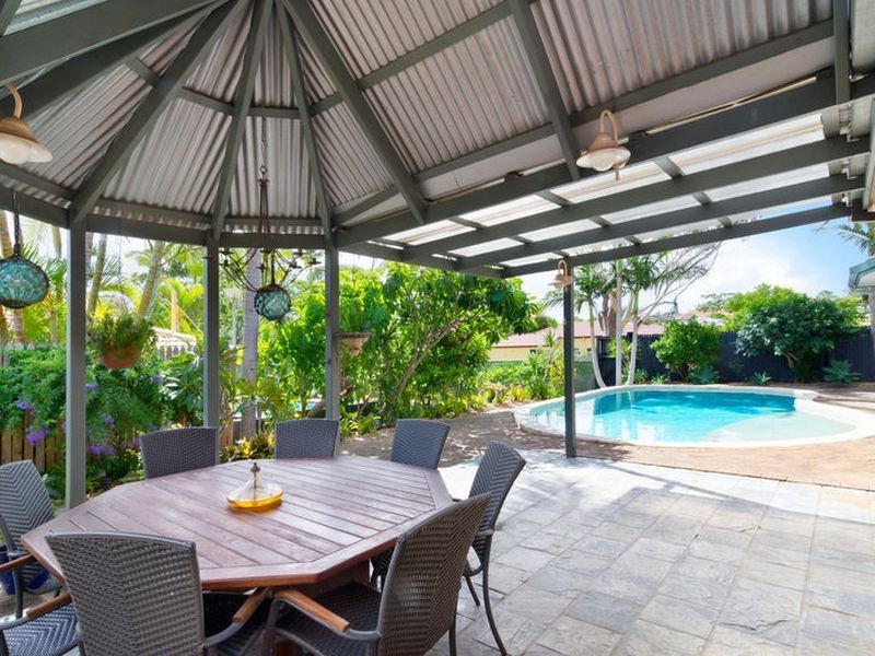 53 Pinkwood Drive, Ashmore QLD 4214