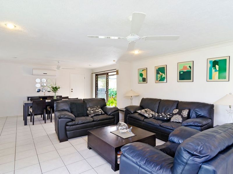 53 Pinkwood Drive, Ashmore QLD 4214