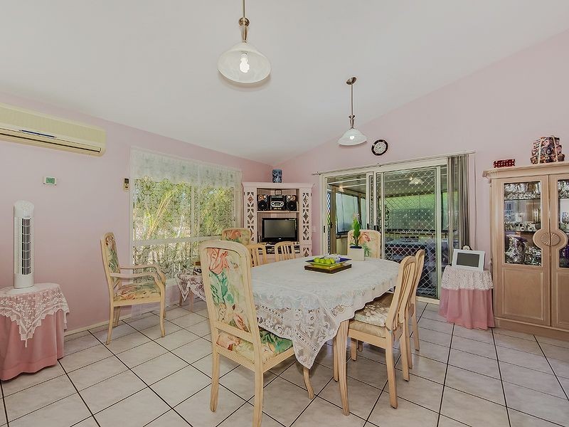 8 Meadowvale Street, Oxenford QLD 4210