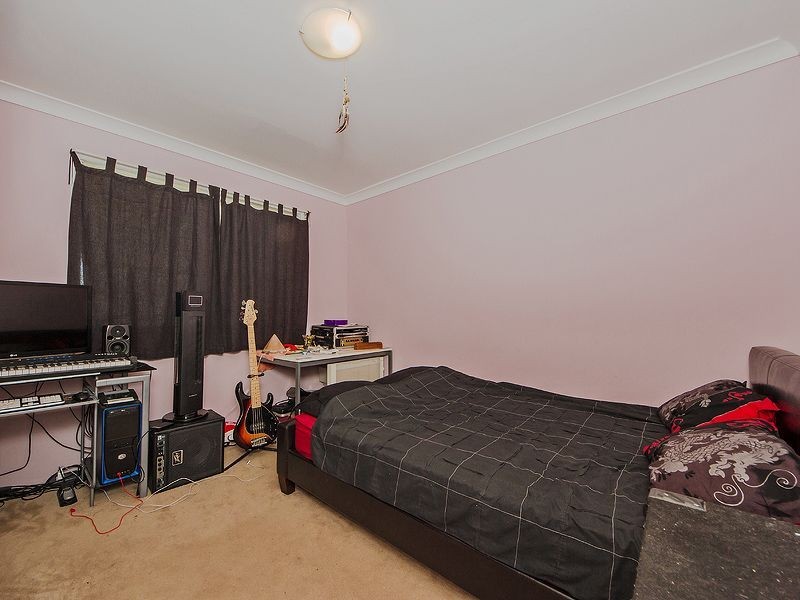 8 Meadowvale Street, Oxenford QLD 4210