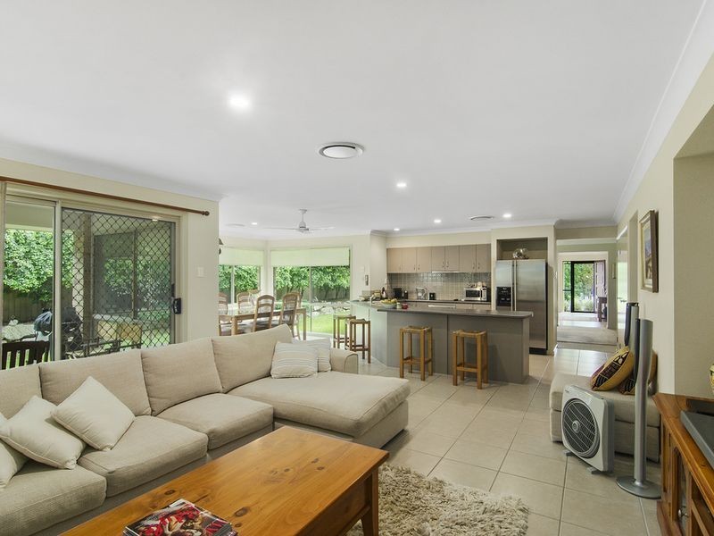 89 Santa Isobel Boulevard, Pacific Pines QLD 4211