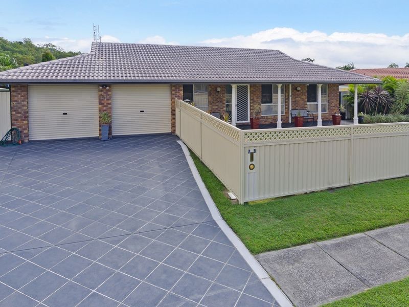 79 Parkes Drive, Helensvale QLD 4212