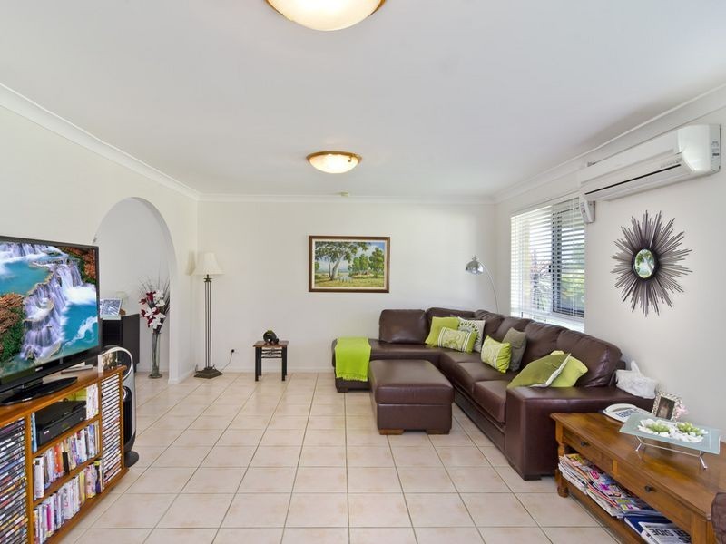 79 Parkes Drive, Helensvale QLD 4212