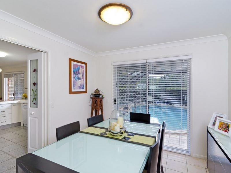 79 Parkes Drive, Helensvale QLD 4212