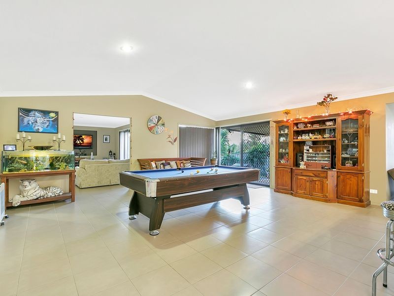 60 Harmsworth Road, Pacific Pines QLD 4211