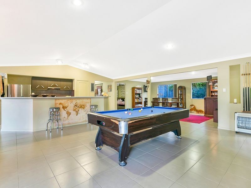 60 Harmsworth Road, Pacific Pines QLD 4211