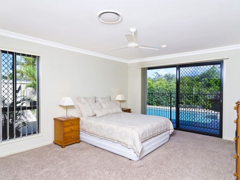 27 Shannonbrook Grove, Oxenford QLD 4210