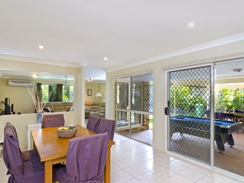 10 Atoli Rise, Pacific Pines QLD 4211