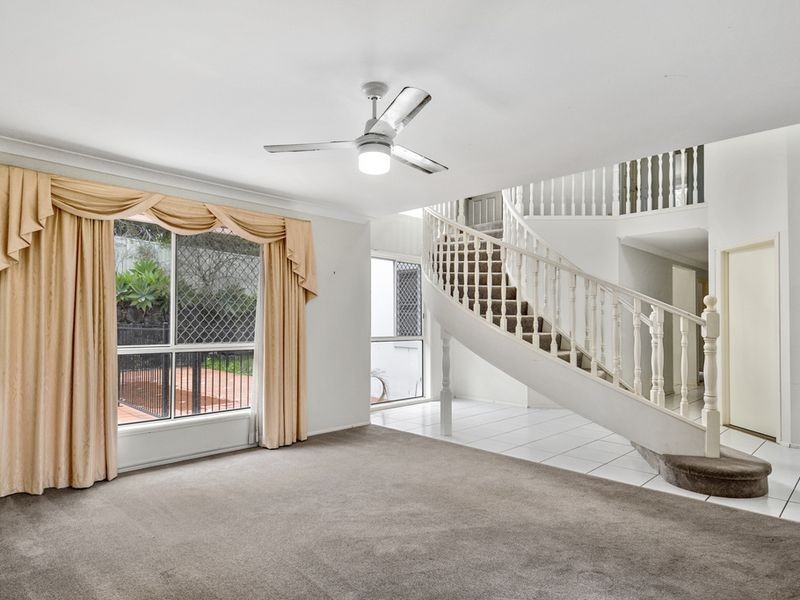 11 Obrien Court, Arundel QLD 4214